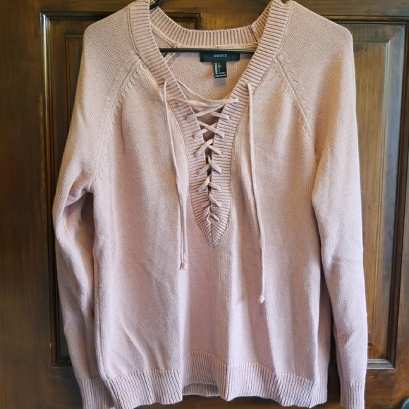Forever 21 tie up sweater - Picture 3 of 3